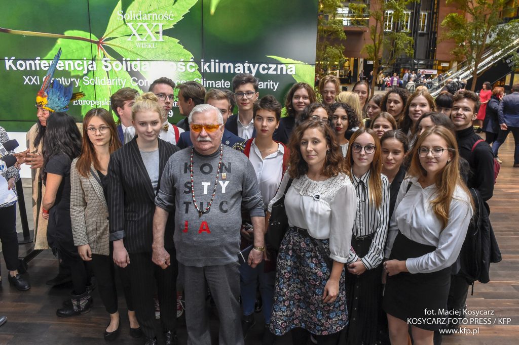 Lech Wałęsa rozmawiał z przedstawicielami Młodzieżowego Strajku Klimatycznego i udzielił im swojego poparcia.